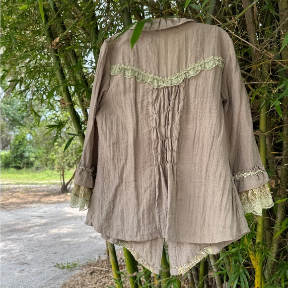 Vintage Pretty Angel Linen Blend Blouse - Picture 5 of 9